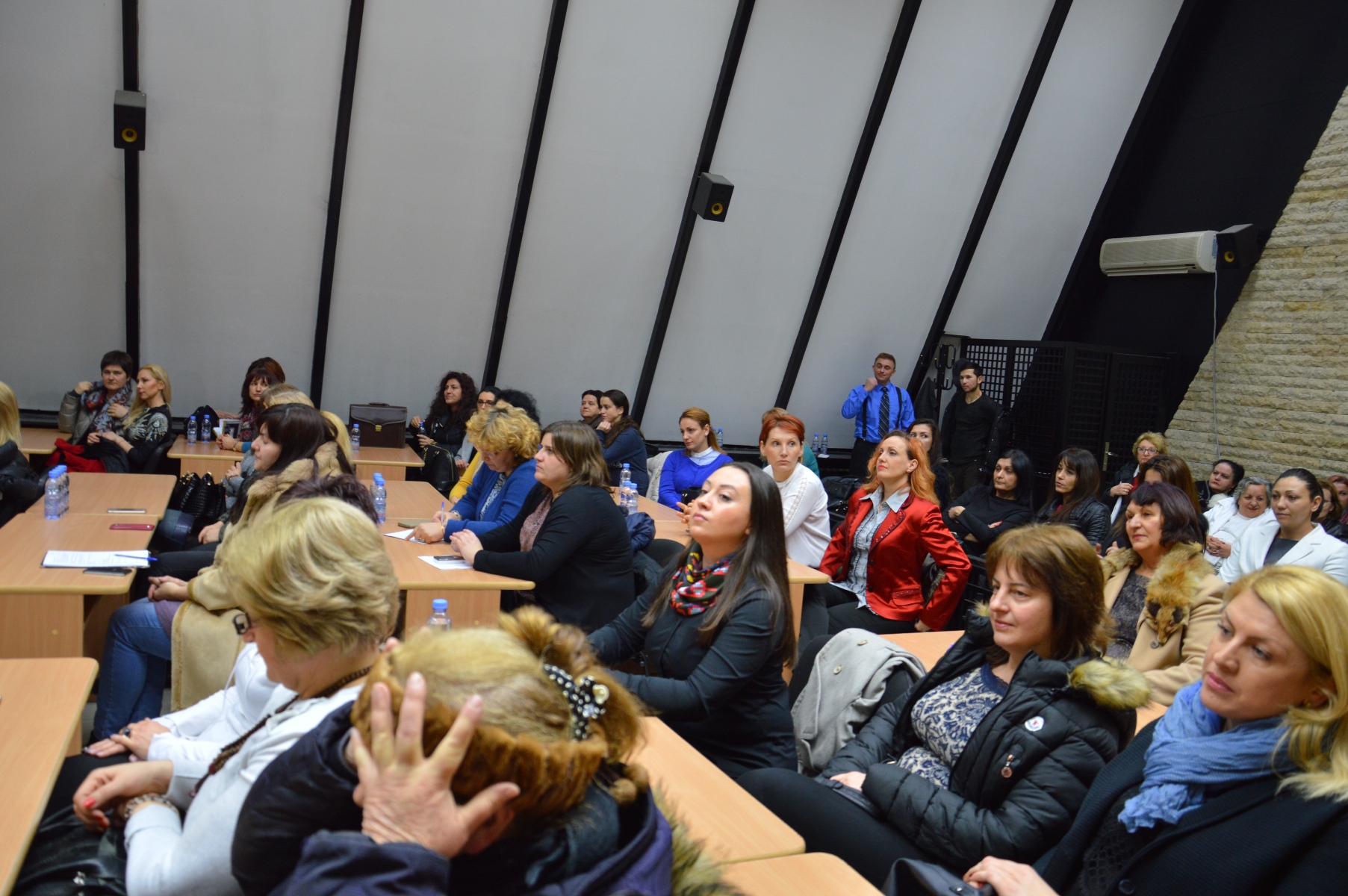 Близо 100 дами от Благоевград подкрепиха учредяването на Съвет на жените