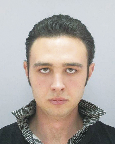 Родители от Велико Търново в паника: Болен от шизофрения, който уби майка си, броди край училищата