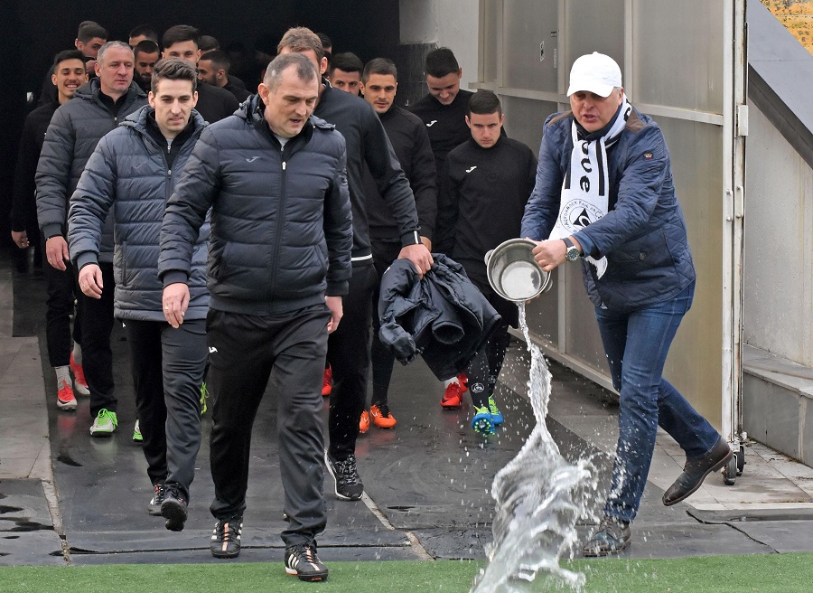 „Славия“ чака чужденец в Турция