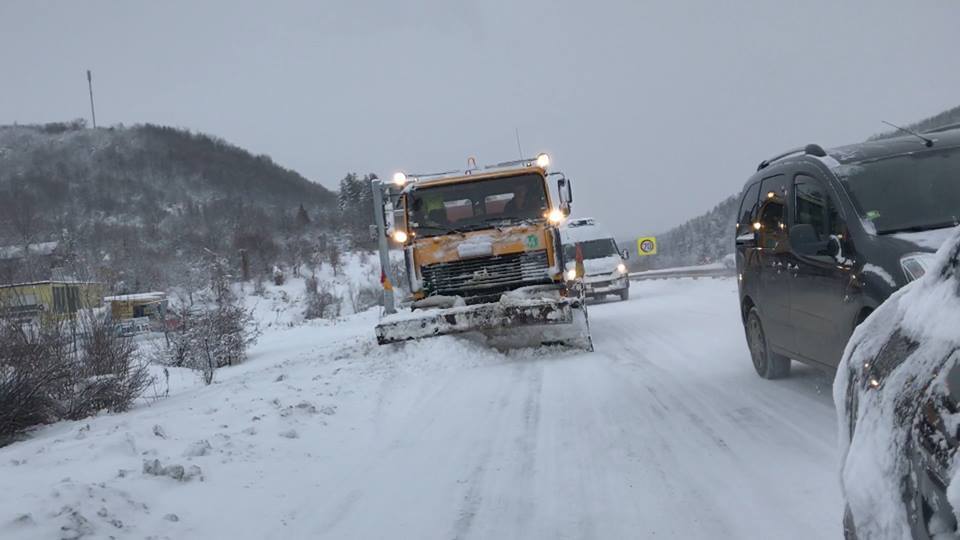 59 машини чистят пътищата в Монтана