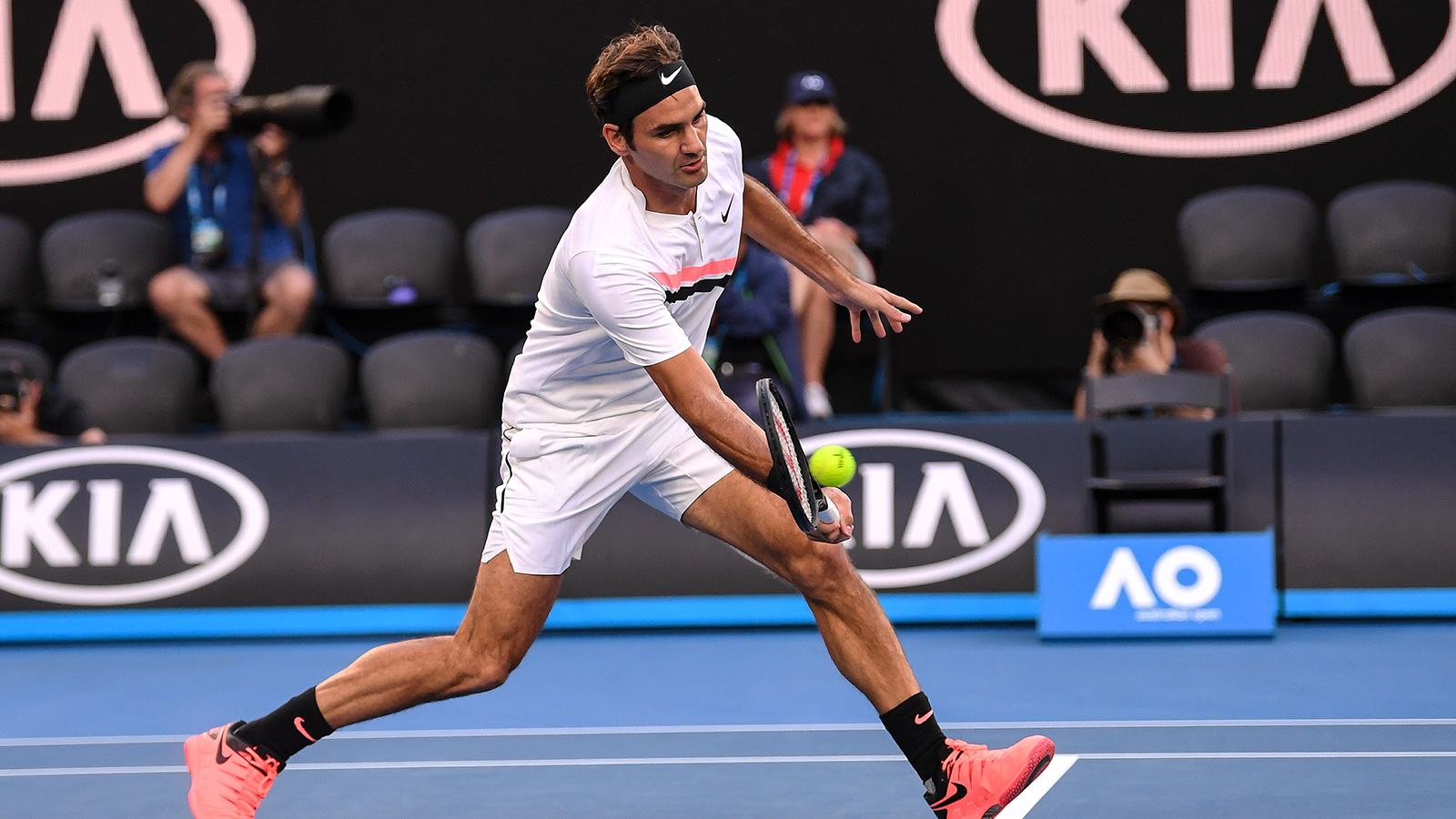 Чуждо бебе помага на Федерер