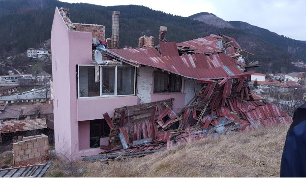 Започва възстановяването на щетите след бурните ветрове вчера