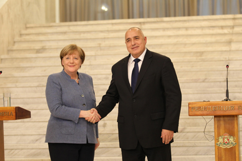 Меркел и Борисов в отговор на “Труд”: България влиза  много скоро в Шенген