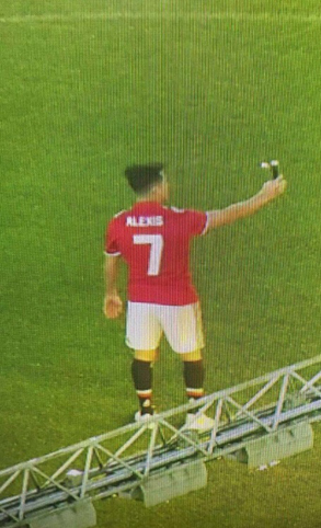 Фъргюсън посрещна Санчес в "Юнайтед"