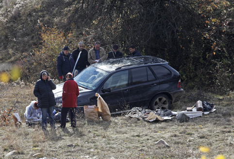 Бомбаджия на банкомати скочи в ледените води на Струма (обзор)