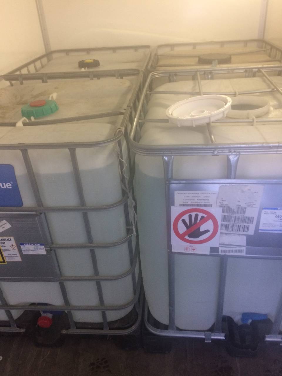 Задържаха 4000 литра нелегален алкохол в Митница Пловдив