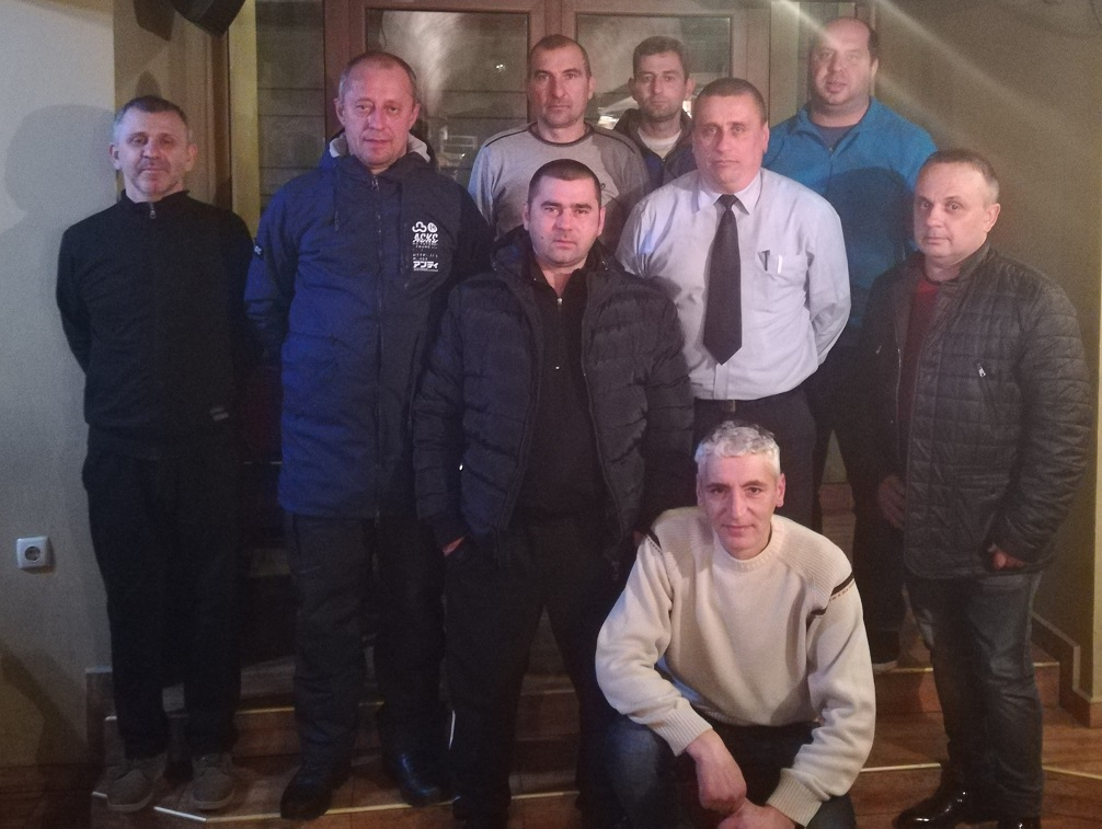 Двама победители в турнир по белот в Елена