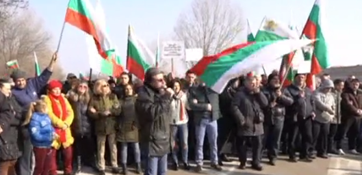 Граждани на Видин и Берковица протестират, настояват за изграждане на магистрален път Видин – София