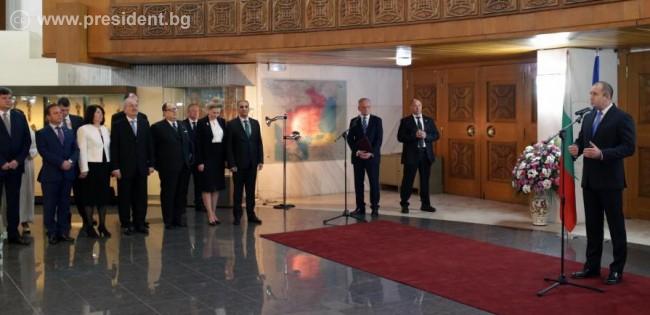 Румен Радев пред дипломатическия корпус: Българската външна политика трябва да бъде открита, принципна и предвидима, за да печели приятели и партньори по света