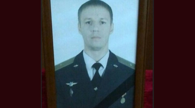 Пилотът на сваления над Сирия руски изтребител се е самоубил с граната, за да не бъде заловен