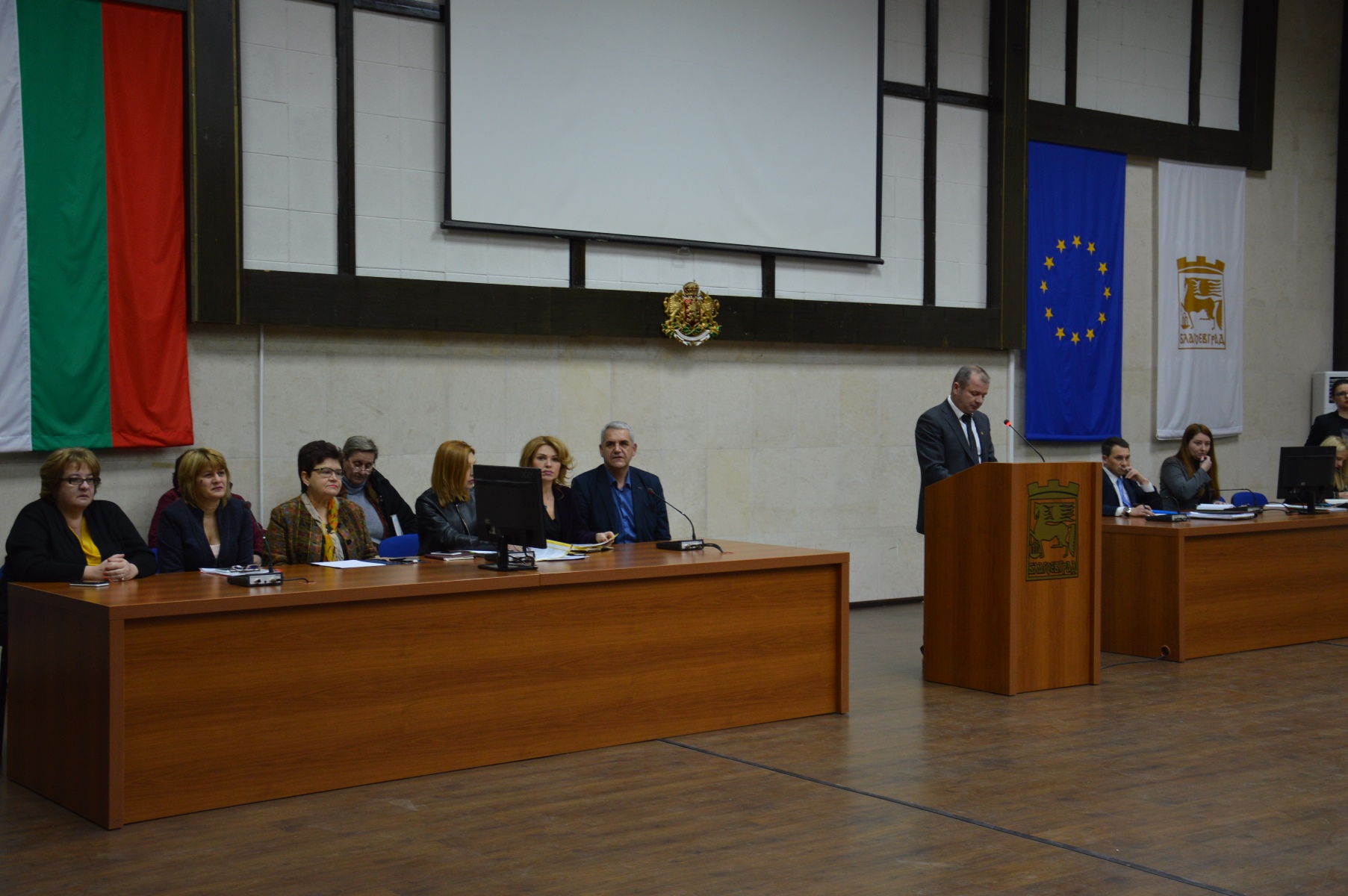 14 съветници в Благоевград блокират инвестиции във ВиК – мрежата на 10 общини в Пиринско