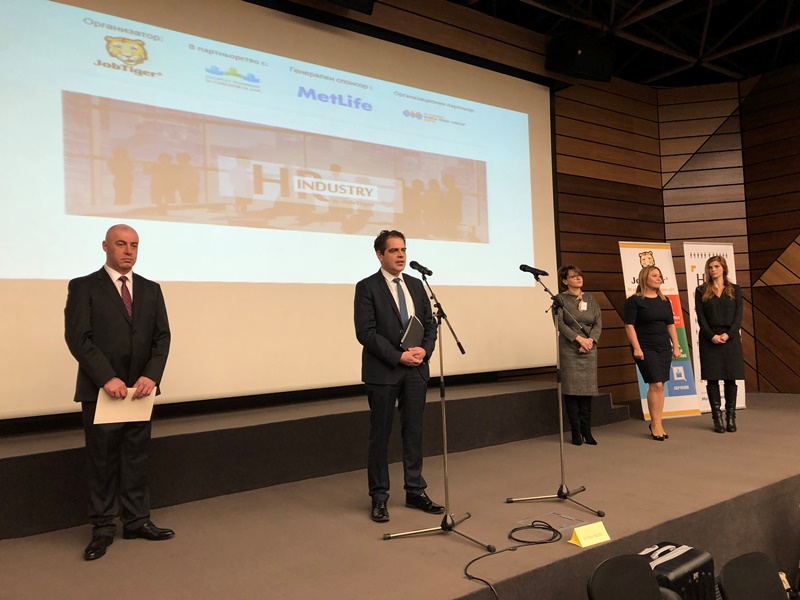 Заместник-министър Лъчезар Борисов: През 2017 г. пазарът на труда създаде рекорден брой нови работни места