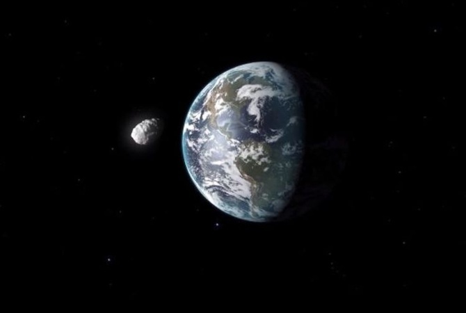 Астероид ще премине на 64 000 км от Земята