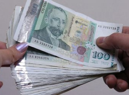 Измамник продал пендар от месинг за 2380 лв. на пенсионерка