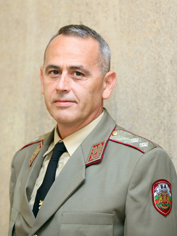 Ген. Данчо Дяков ще е бодигард №1