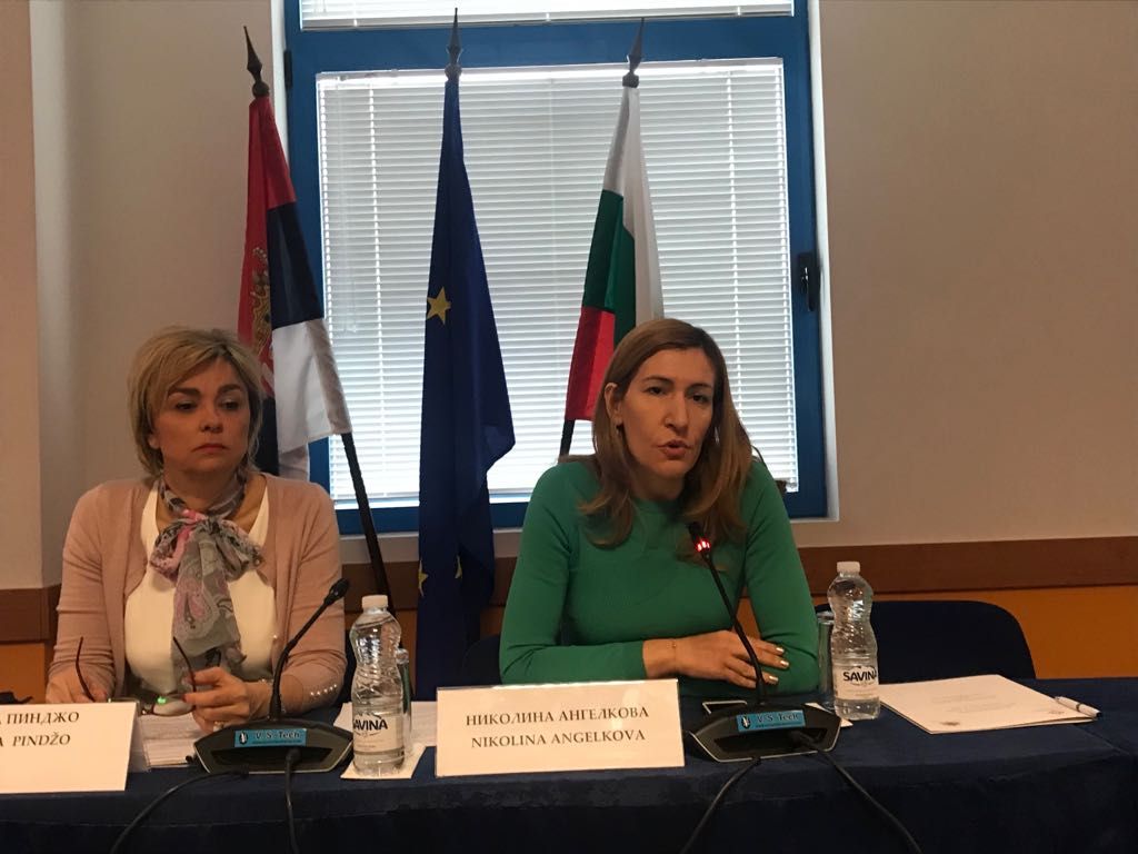 Министър Ангелкова: Всяко второ пътешествие започва от мобилно устройство
