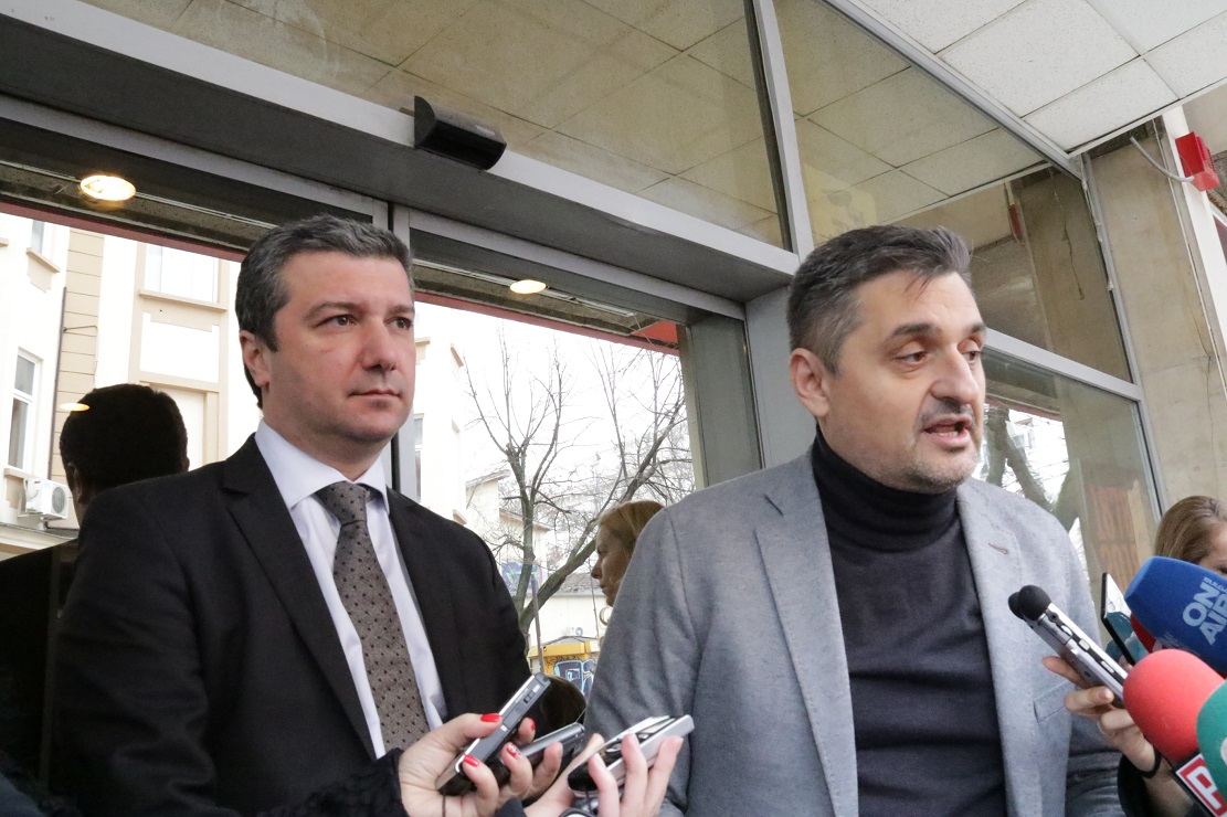 БСП се извини на репресираните и застана зад Валери Жаблянов