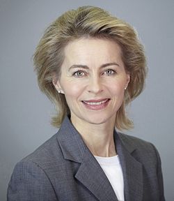Урсула фон дер Лайен може да наследи Йенс Столтенберг като шеф на НАТО