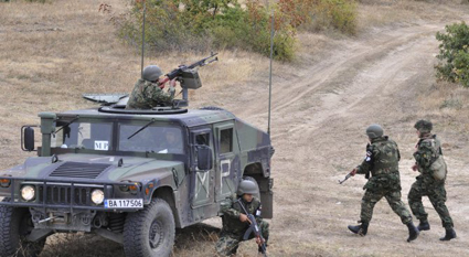 Армията купува 450 000 халосни патрона