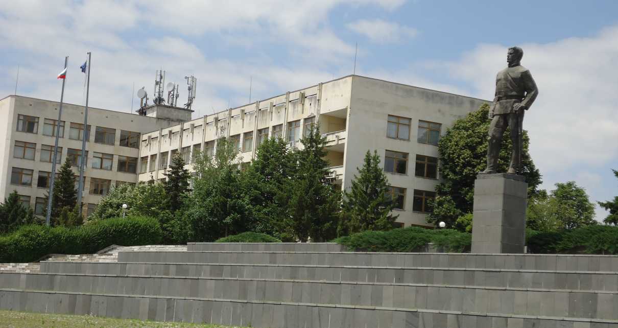 Курсант Деница Иванова от НВУ е носител на наградата „Трети март”