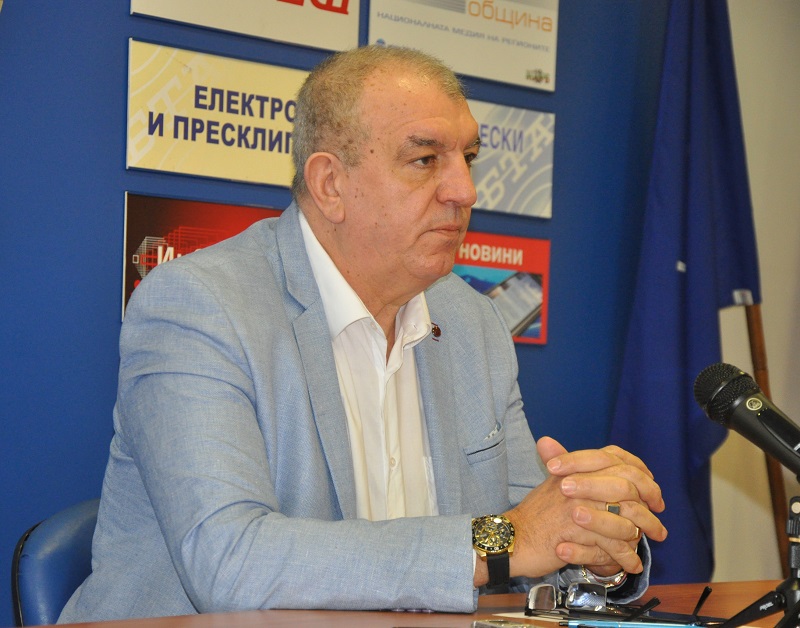 Владимир Тошев: Ако изказването на Жаблянов не е комунистическа тирада и той не е дървена комунистическа глава, аз се извинявам