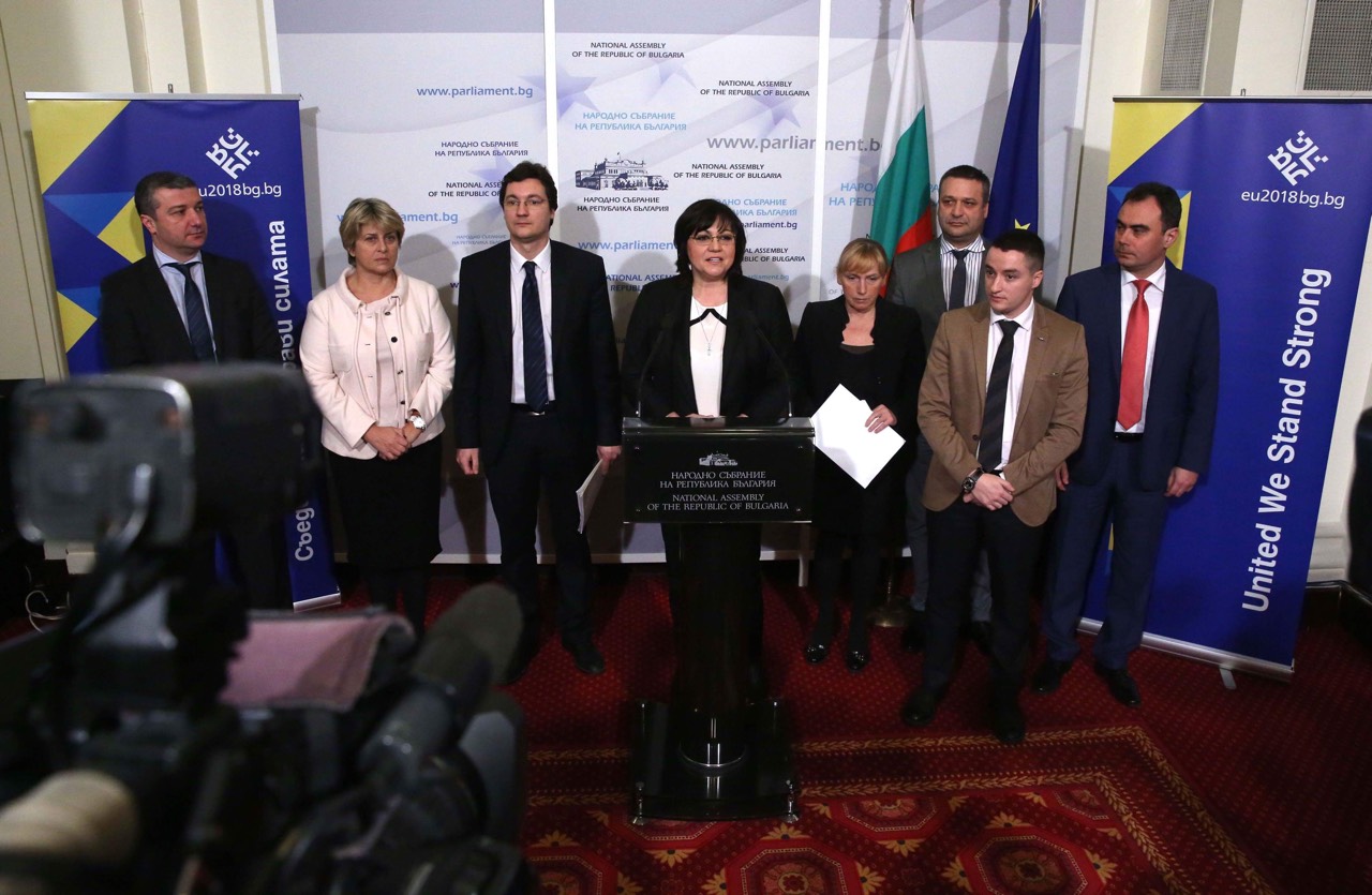 Нинова: Отговорните за кражбите от оградата да бъдат наказани