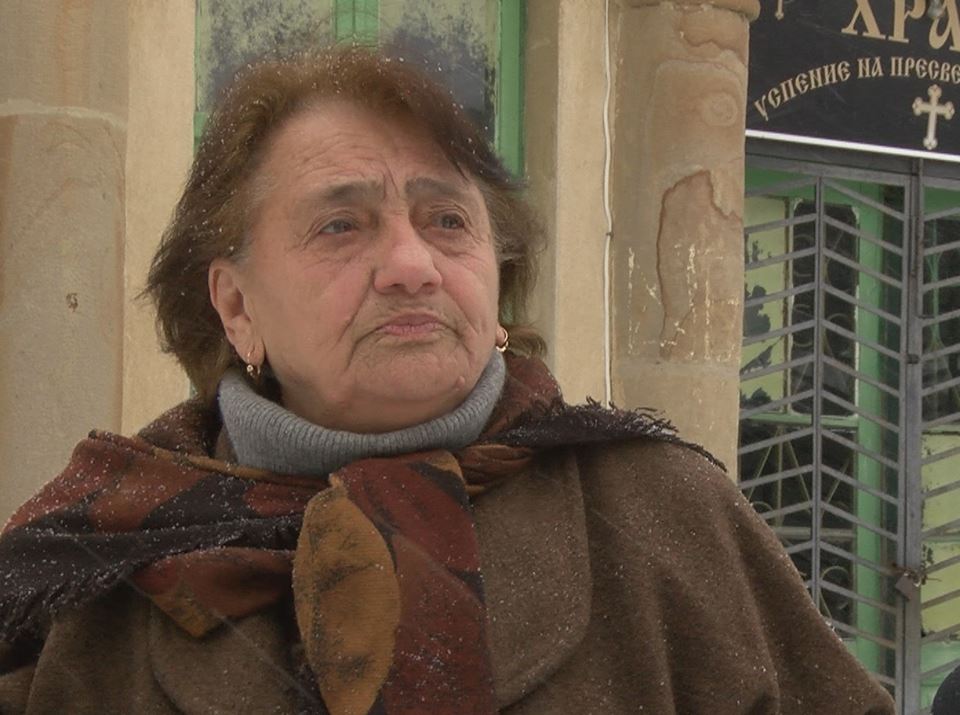 Благодетелка дари бащината си къща, за да осигури средства за ремонт на храм