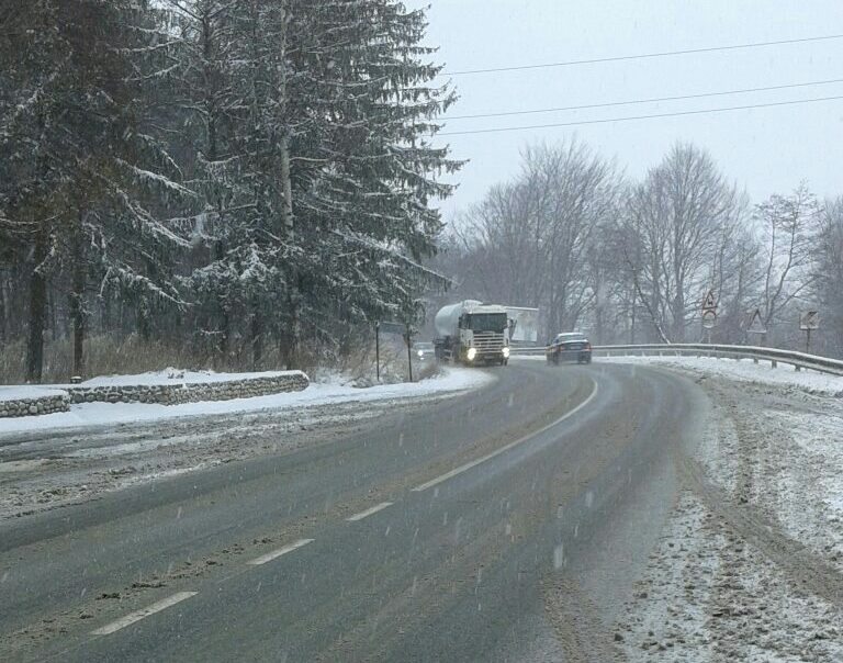 Спират камионите над 12 т по най-натоварените пътища от 16 до 20 часа в понеделник