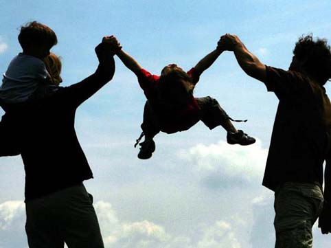 От биберона до бала, или колко струва едно дете в Германия