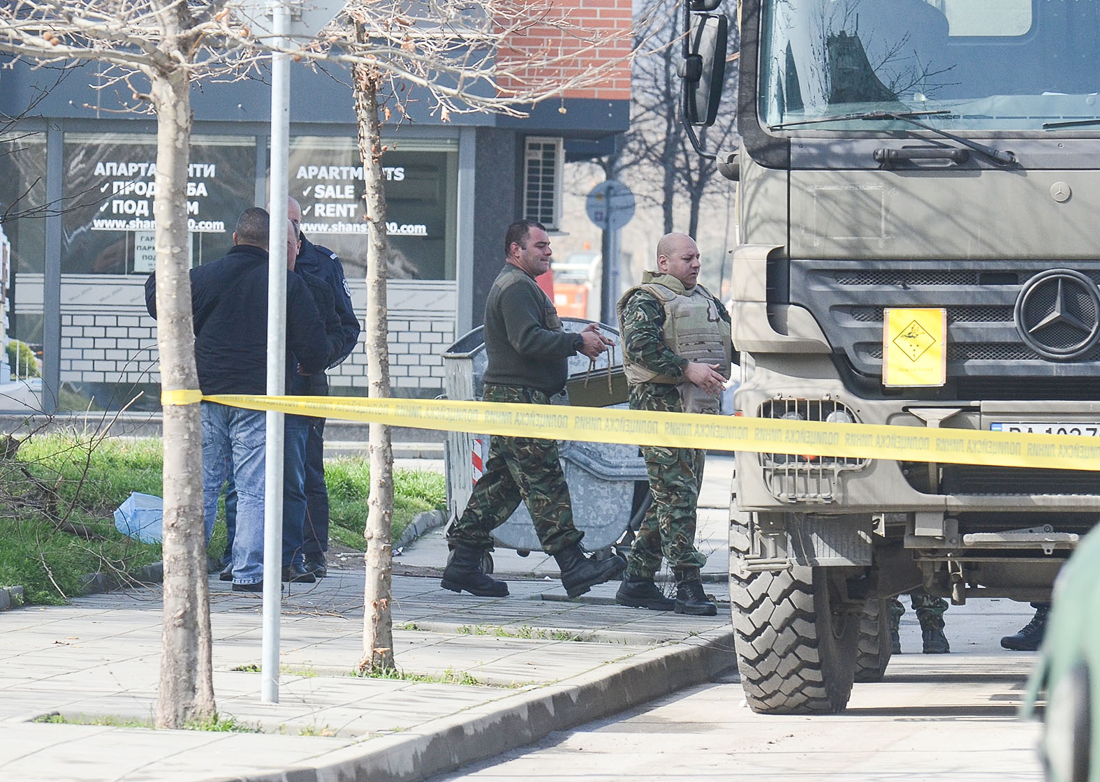 Военни отнесоха гранатата, намерена край църква в Пловдив (СНИМКИ)
