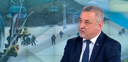 "Атака" и ВМРО поискаха Валери Симеонов да се извини на руския патриарх Кирил за обидни нападки