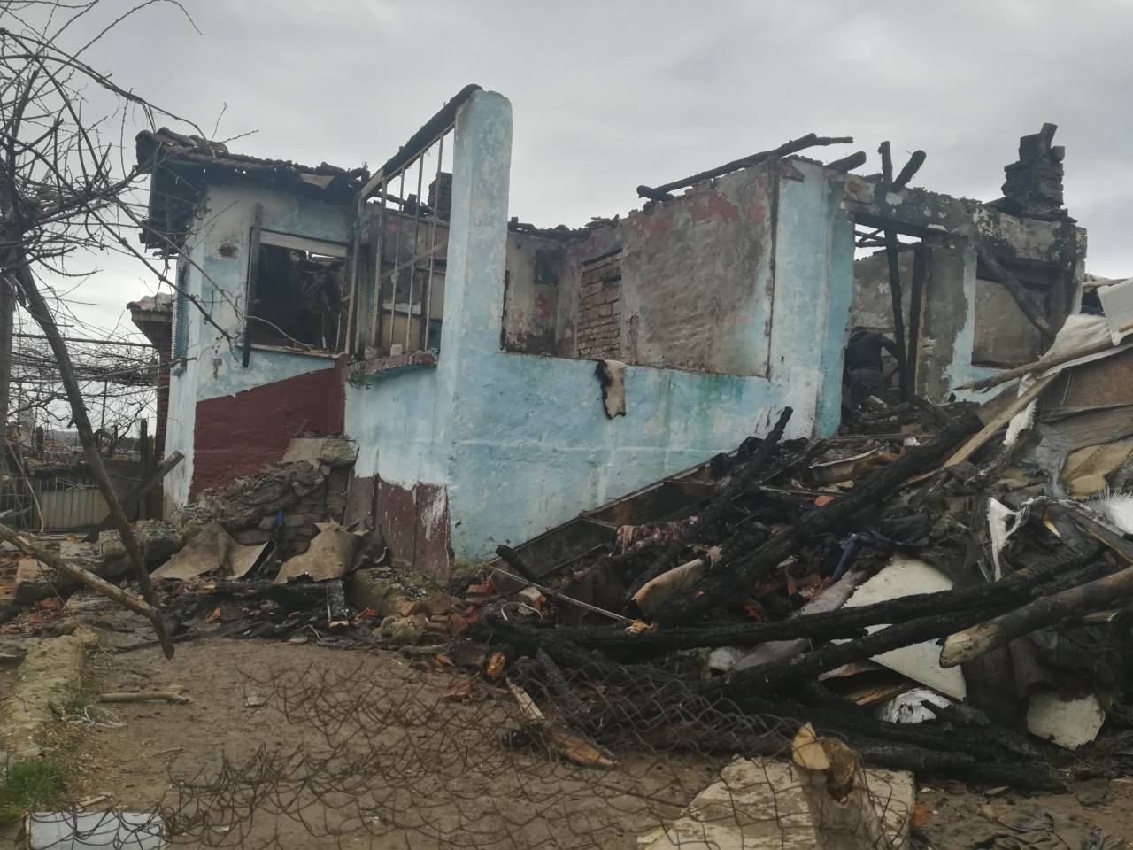 Почина и майката, пострадала при пожар в Средец