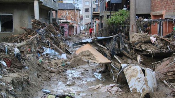 Подновяват разследването за потопа в кв. Аспарухово