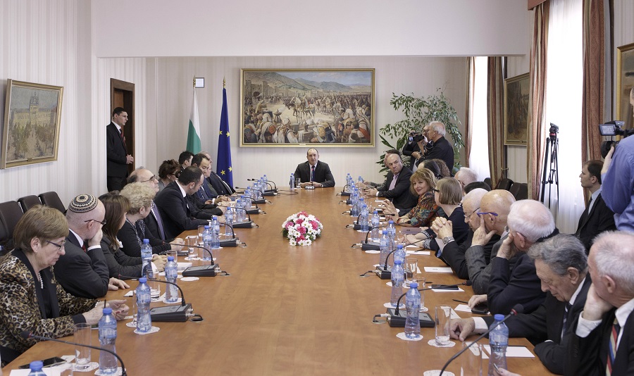 Румен Радев: В най-мрачните години на Европа и нацизма, България извърши едно от най-светлите си постижения със спасяването на своята еврейска общност