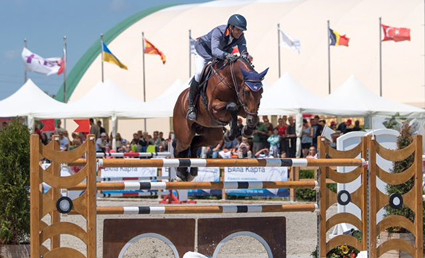 Гърците изпревариха ездачите ни на Световната купа