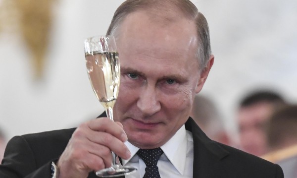Путин „влезе“ в съблекалнята