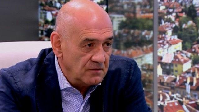 Д-р Дечо Дечев е фаворит за шеф на НЗОК