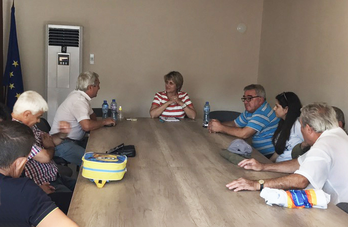 Фермери сезираха депутата Весела Лечева за пустеещи бивши животновъдни ферми в Елена