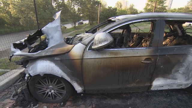 Палеж унищожи шест автомобила в столична автокъща
