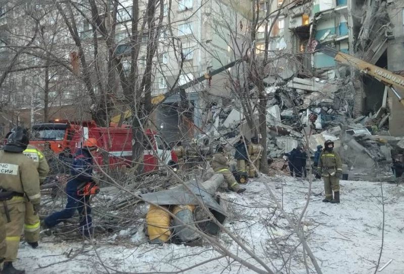 16 станаха жертвите на рухналия блок в Магнитогорск