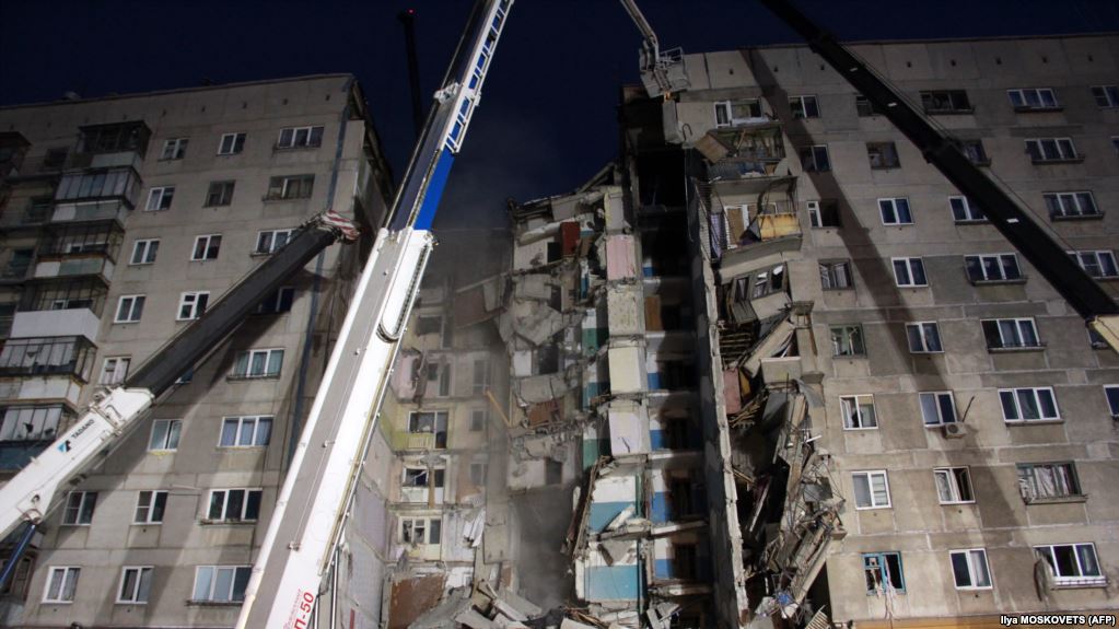 Остава заплахата от срутване на блока в Магнитогорск