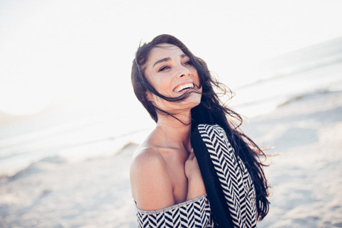 Деси в огледалния свят