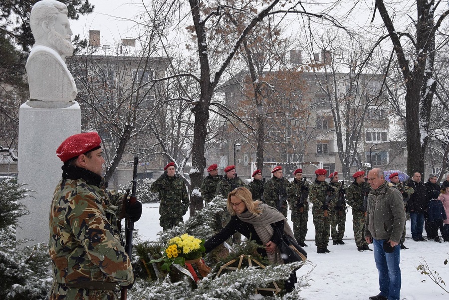 Горнооряховци се преклониха пред живота и делото на Христо Ботев