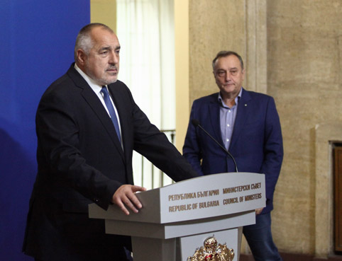 Шефът на АПИ Светослав Глосов е подал оставка по искане на премиера Бойко Борисов