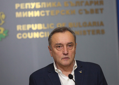 Дончо Атанасов поема поне временно АПИ