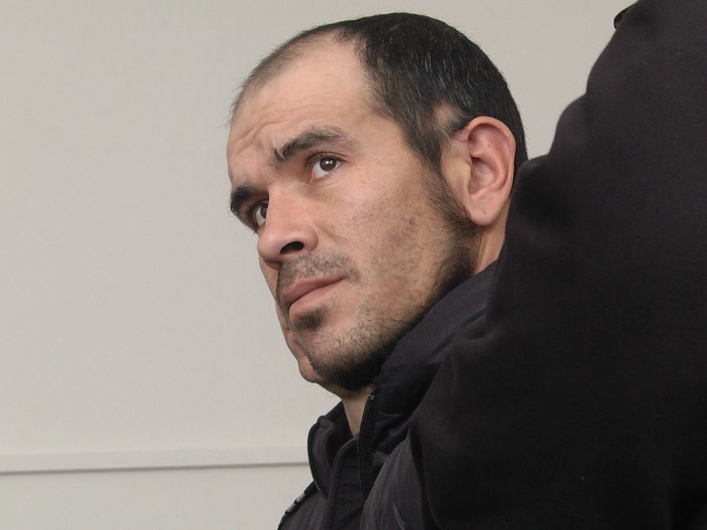 Йордан Пенев, който нападна петимата курсанти с брадва, остава в ареста