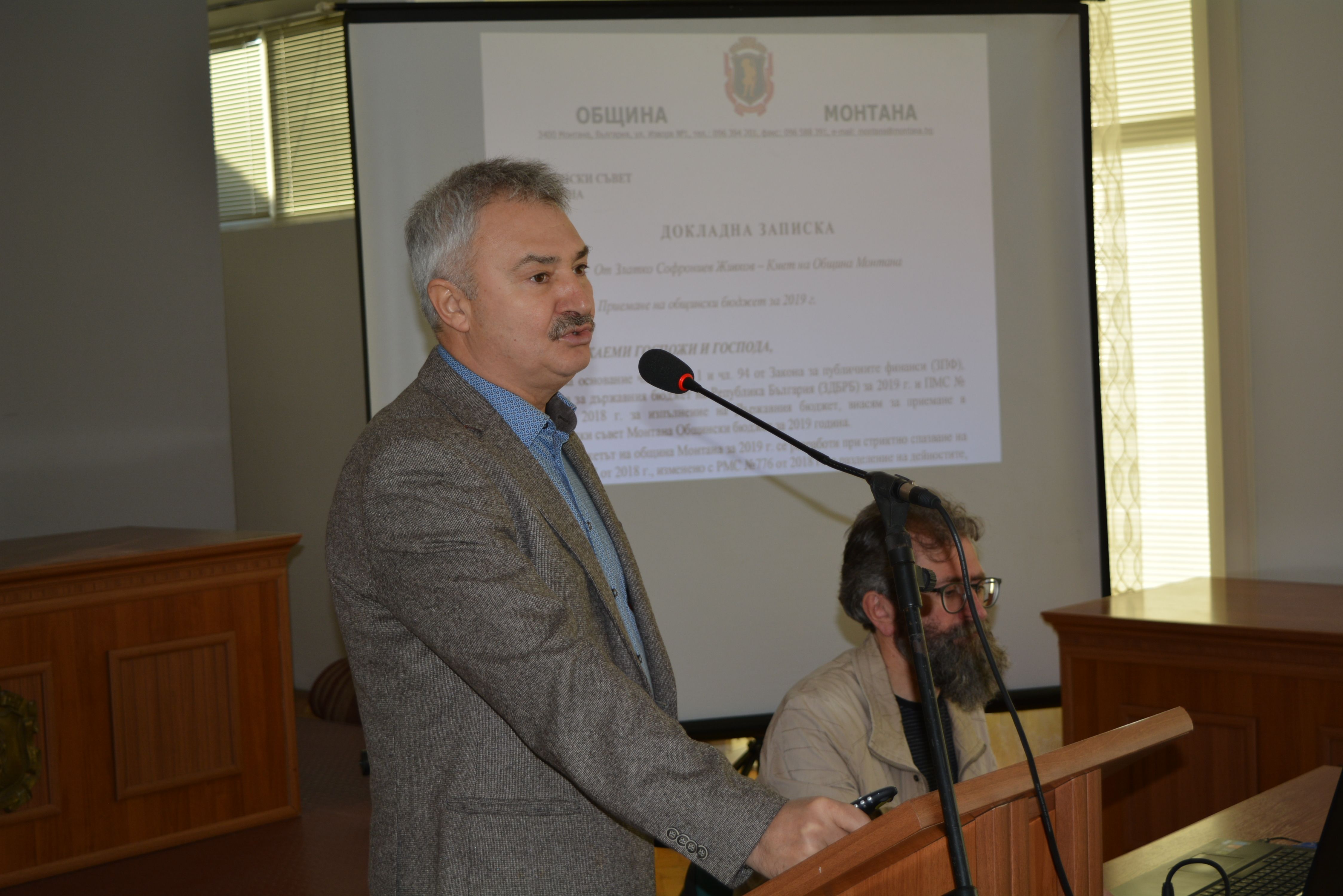Пари за бебета, лекари и учители заделя Монтана в бюджет 2019