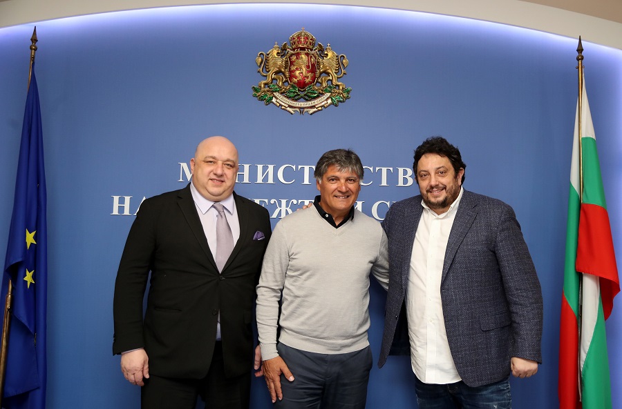 Тенис-академията на Надал може да открие филиал у нас