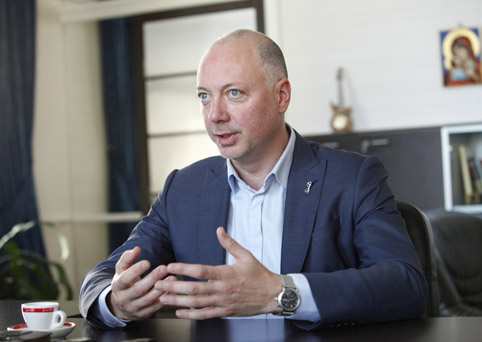 Министър Желязков: Поне милиард трябват през следващите години за модернизация на БДЖ