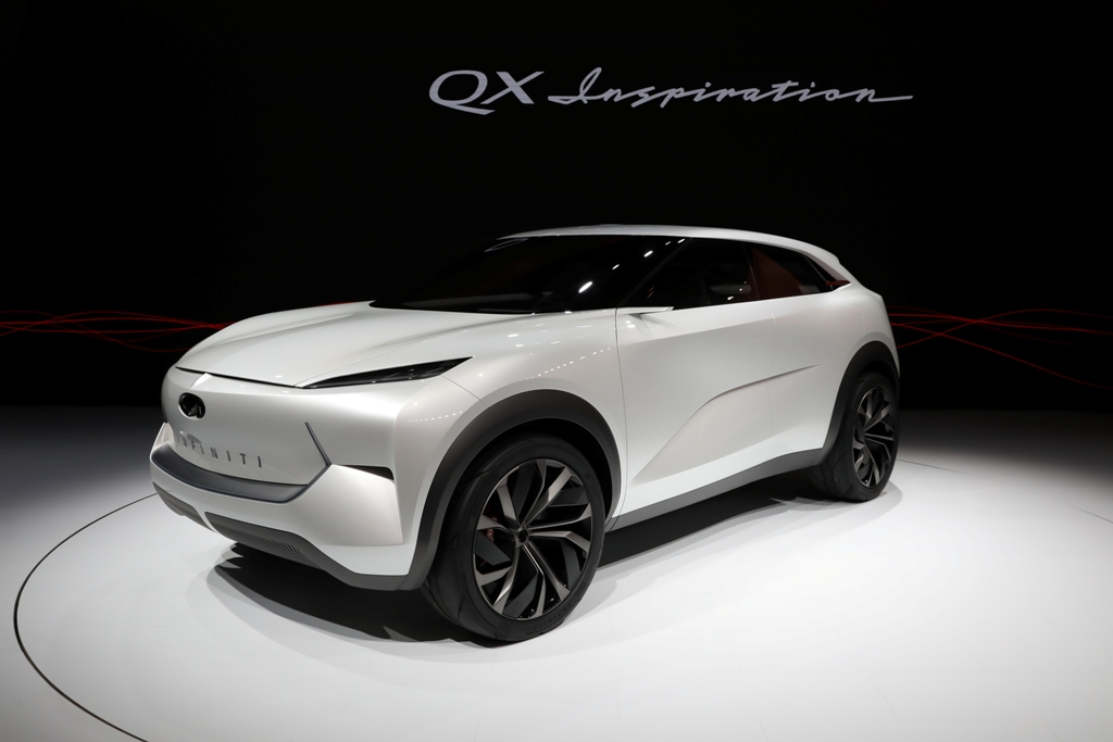 Първото Infiniti на ток ще бъде SUV